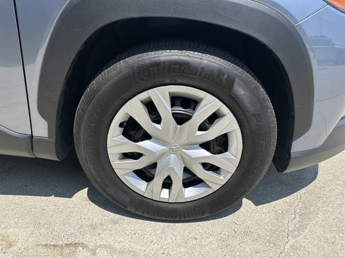 Used 2025 Toyota Corolla Cross L FWD image 30