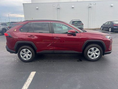 Certified 2021 Toyota RAV4 LE AWD/4WD image 5