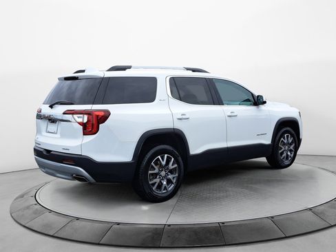 Certified 2022 GMC Acadia SLT w/ Technology Package image 7