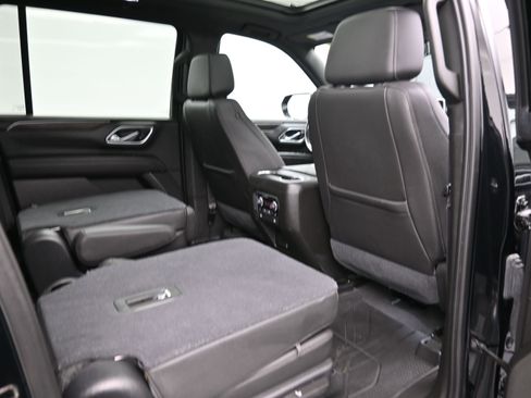 Used 2021 Chevrolet Suburban LT w/ LT Signature Package image 20