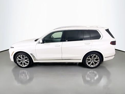Used 2024 BMW X7 xDrive40i w/ Parking Assistance Package image 4
