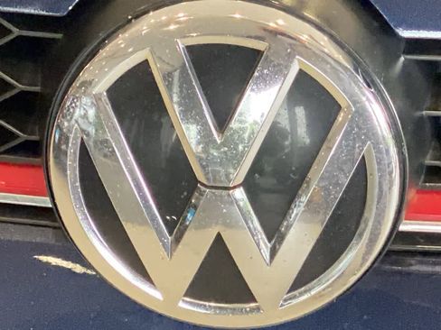 Used 2015 Volkswagen GTI Autobahn FWD image 10