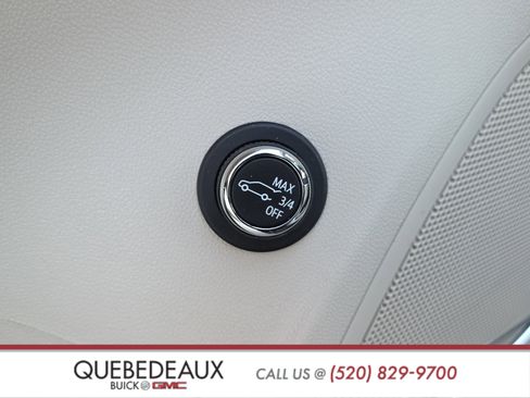 Used 2023 Buick Envision Avenir image 13