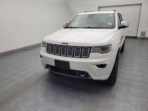 Used 2018 Jeep Grand Cherokee Overland image 15