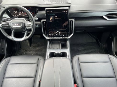 Used 2024 GMC Acadia Elevation image 14