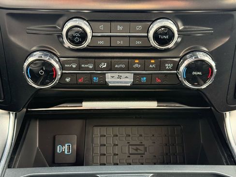 Used 2024 Ford F150 Platinum w/ FX4 Off-Road Package image 22