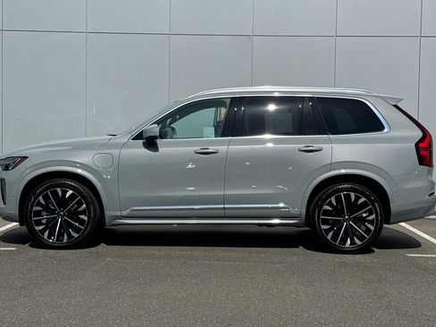 Certified 2026 Volvo XC90 T8 Ultra w/ Protection Package Premier AWD/4WD image 2