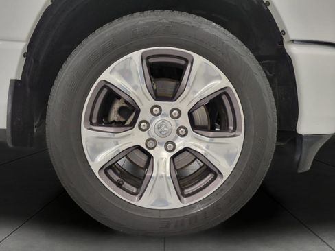 Used 2023 RAM 1500 Laramie AWD/4WD image 3