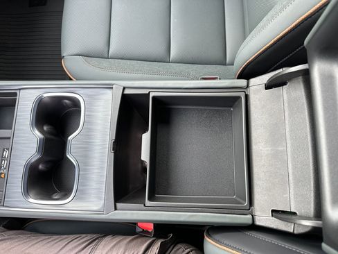 New 2026 GMC Acadia AT4 image 25