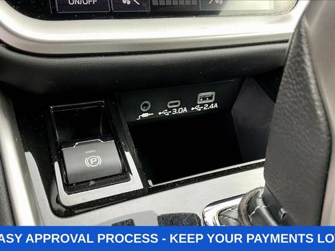 Used 2024 Subaru Outback Premium AWD/4WD image 19