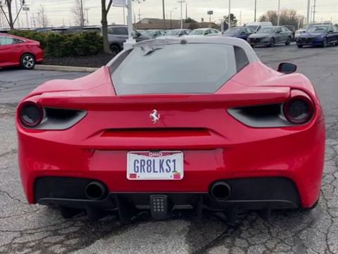 Used 2018 Ferrari 488 GTB RWD image 7