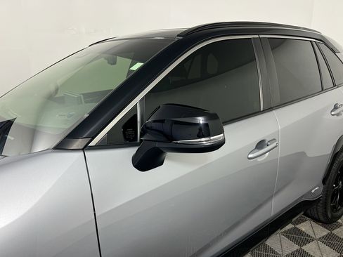 Used 2022 Toyota RAV4 XSE image 12