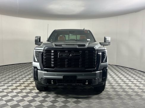 Used 2024 GMC Sierra 2500 Denali Ultimate image 5