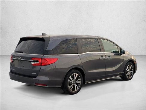 Used 2024 Honda Odyssey Touring image 5