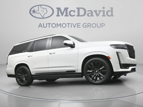 Used 2023 Cadillac Escalade Sport Platinum AWD/4WD image 35