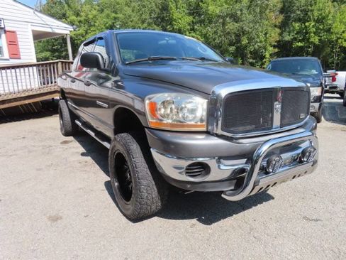 Used 2006 Dodge Ram 1500 Truck SLT w/ Trailer Tow Group AWD/4WD image 4