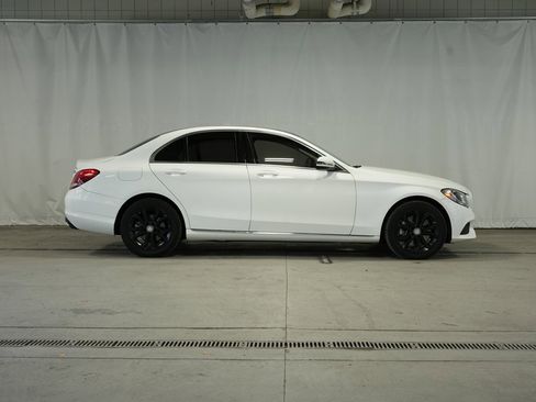 Used 2016 Mercedes-Benz C 300 4MATIC Sedan image 6