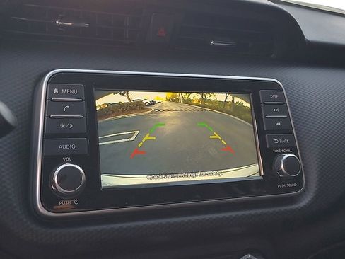 New 2025 Nissan Kicks Play S image 14