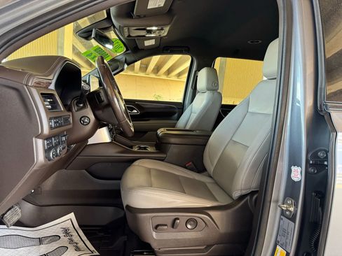 Used 2021 Chevrolet Tahoe Z71 w/ Z71 Off-Road Package image 12