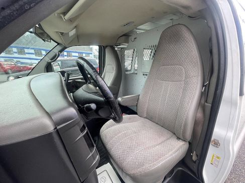 Used 2014 GMC Savana 1500 AWD image 13