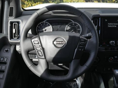 New 2026 Nissan Frontier SV image 6