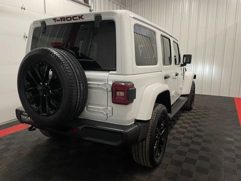 Used 2021 Jeep Wrangler Unlimited Sahara w/ Cold Weather Group AWD/4WD image 22