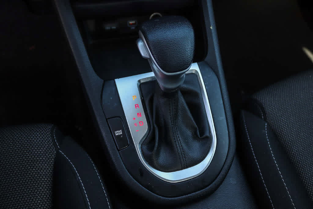 Used 2022 Kia Forte LXS FWD image 11