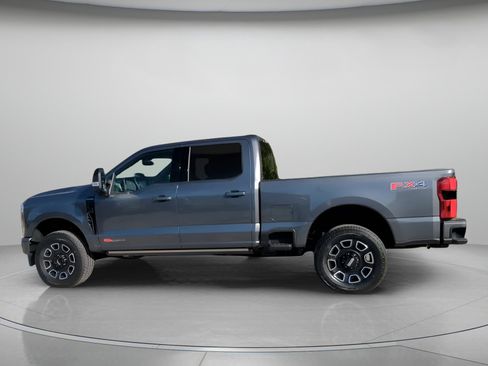 New 2026 Ford F350 Platinum w/ FX4 Off-Road Package image 16