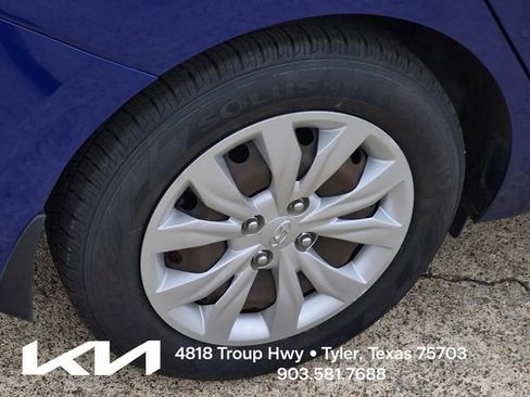 Used 2020 Hyundai Accent SE FWD image 7