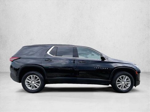 Certified 2023 Chevrolet Traverse LT image 5