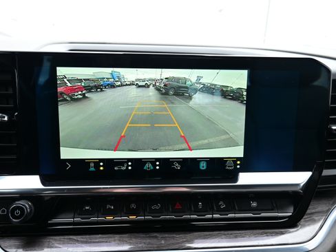 Used 2022 Chevrolet Silverado 1500 LTZ w/ Z71 Off-Road Package image 29