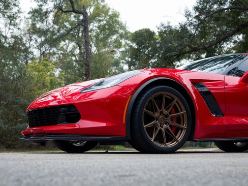 Used 2016 Chevrolet Corvette Z06 w/ 3LZ Preferred Equipment Group image 68