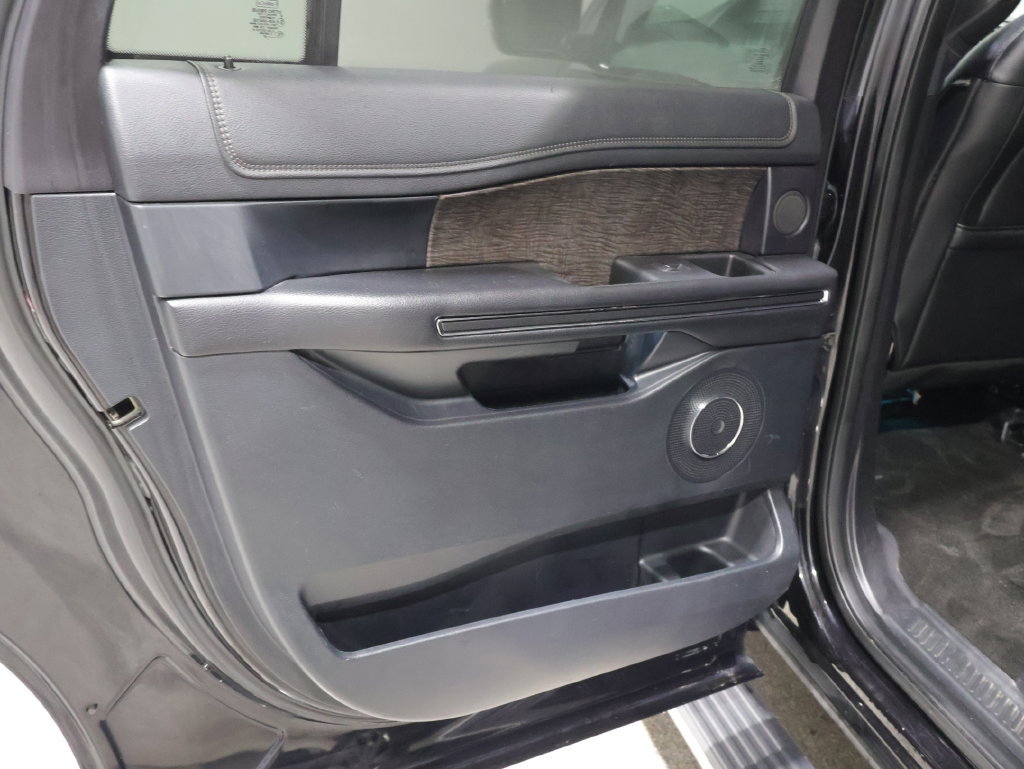 Used 2020 Ford Expedition Max Limited AWD/4WD image 27