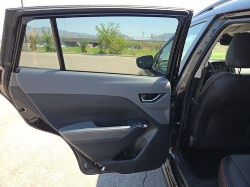 Certified 2026 Subaru Crosstrek 2.5i Limited w/ Crosstrek Mirror Package AWD/4WD image 14