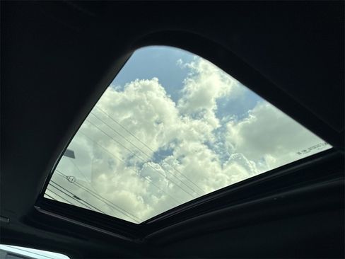 New 2025 GMC Canyon Denali image 28