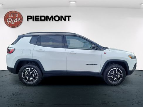 New 2026 Jeep Compass Trailhawk AWD/4WD image 5