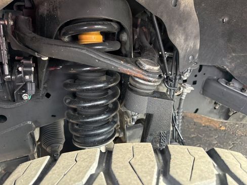 Used 2021 Ford F150 Lariat w/ Equipment Group 502A High image 3