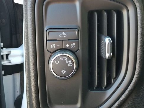 Used 2024 Chevrolet Silverado 1500 Custom image 31