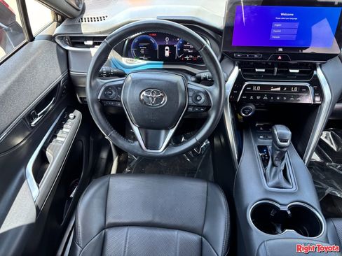 Used 2024 Toyota Venza Limited AWD/4WD image 16
