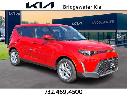 New 2025 Kia Soul S image 1