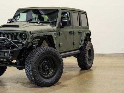 Used 2024 Jeep Wrangler Unlimited Rubicon w/ Technology Group AWD/4WD image 27