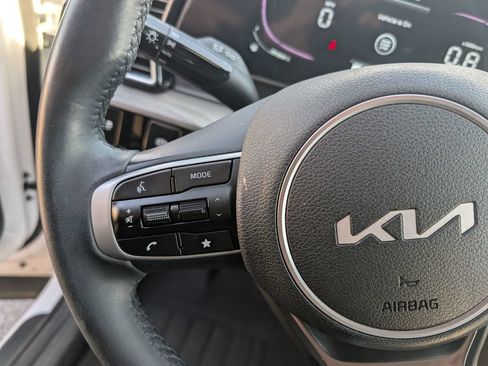 Used 2025 Kia Sportage X-Line w/ Premium Package AWD/4WD image 16