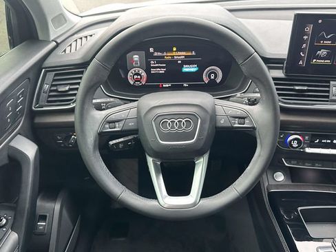 Used 2023 Audi Q5 2.0T Premium Plus AWD/4WD image 18