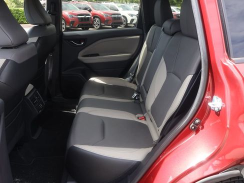 Used 2025 Subaru Forester Limited AWD/4WD image 14