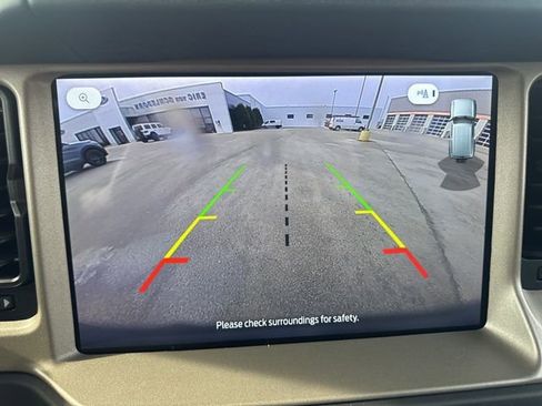 Used 2025 Ford Bronco Outer Banks image 41