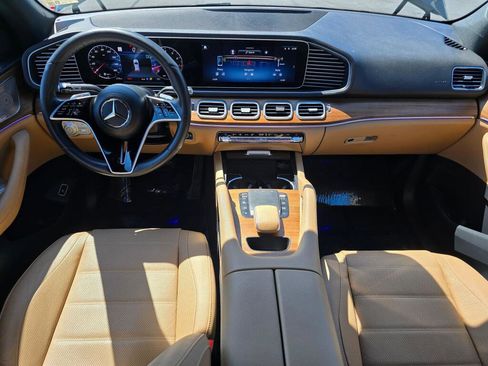 Used 2024 Mercedes-Benz GLE 350 4MATIC w/ Driver Assistance Package image 17