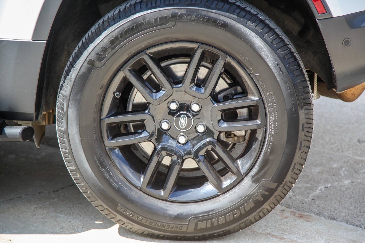 Used 2020 Land Rover Defender 110 SE AWD/4WD image 14