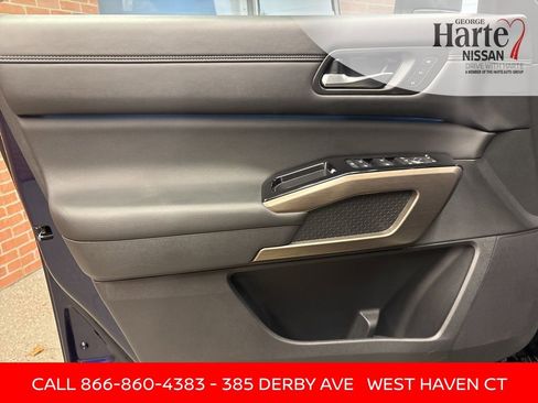 Certified 2022 Nissan Pathfinder Platinum w/ Cargo Package image 20