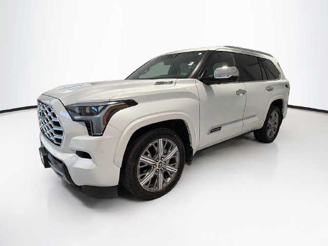 Used 2024 Toyota Sequoia Capstone AWD/4WD image 3
