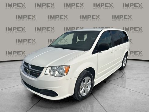 Used 2013 Dodge Grand Caravan SE image 1